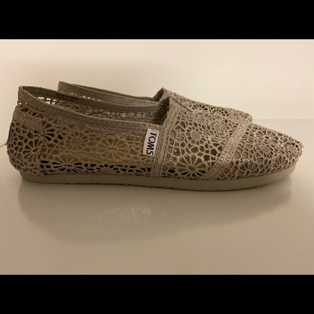 TOMS for women